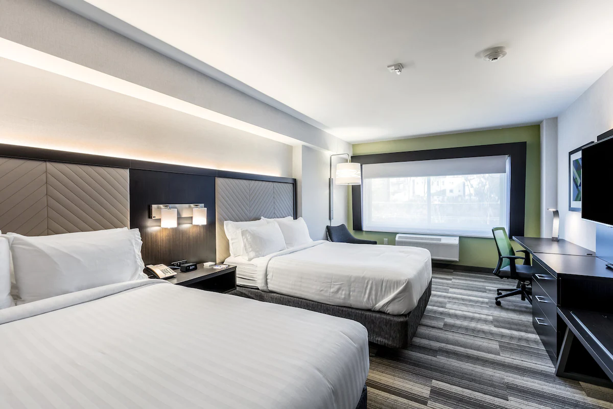 Holiday Inn Express & Suites Jersey City North